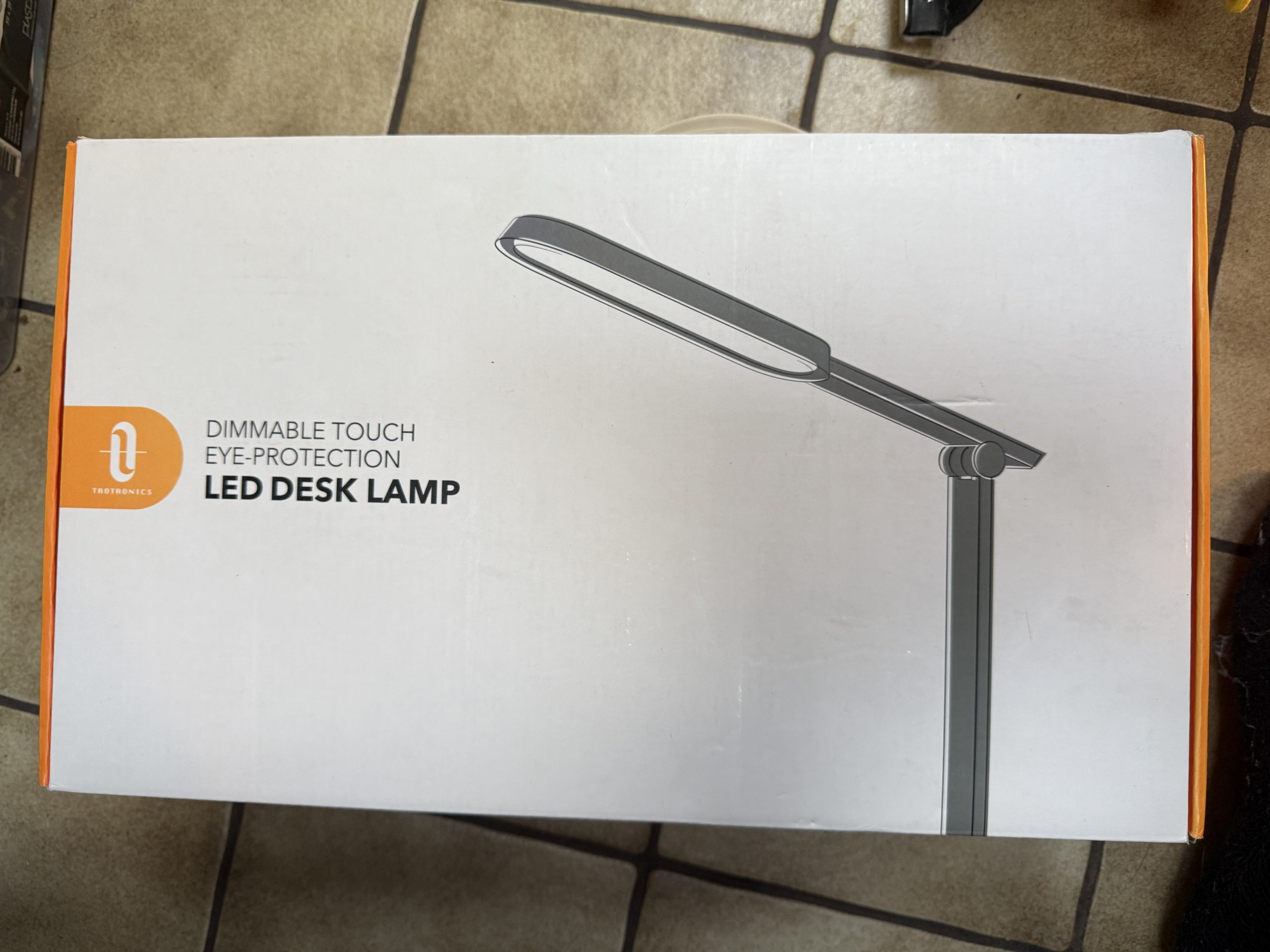 LED-Schreibtischlampe TaoTronics TT-DL056, 5 lichtfarben 5 Helligkeitsstufen – Bild 2